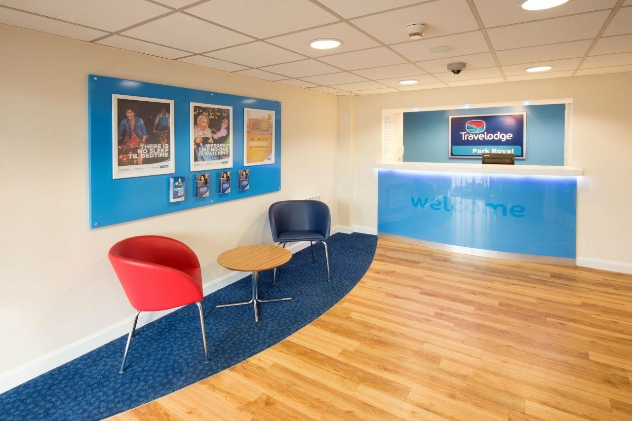 Travelodge London Park Royal Luaran gambar